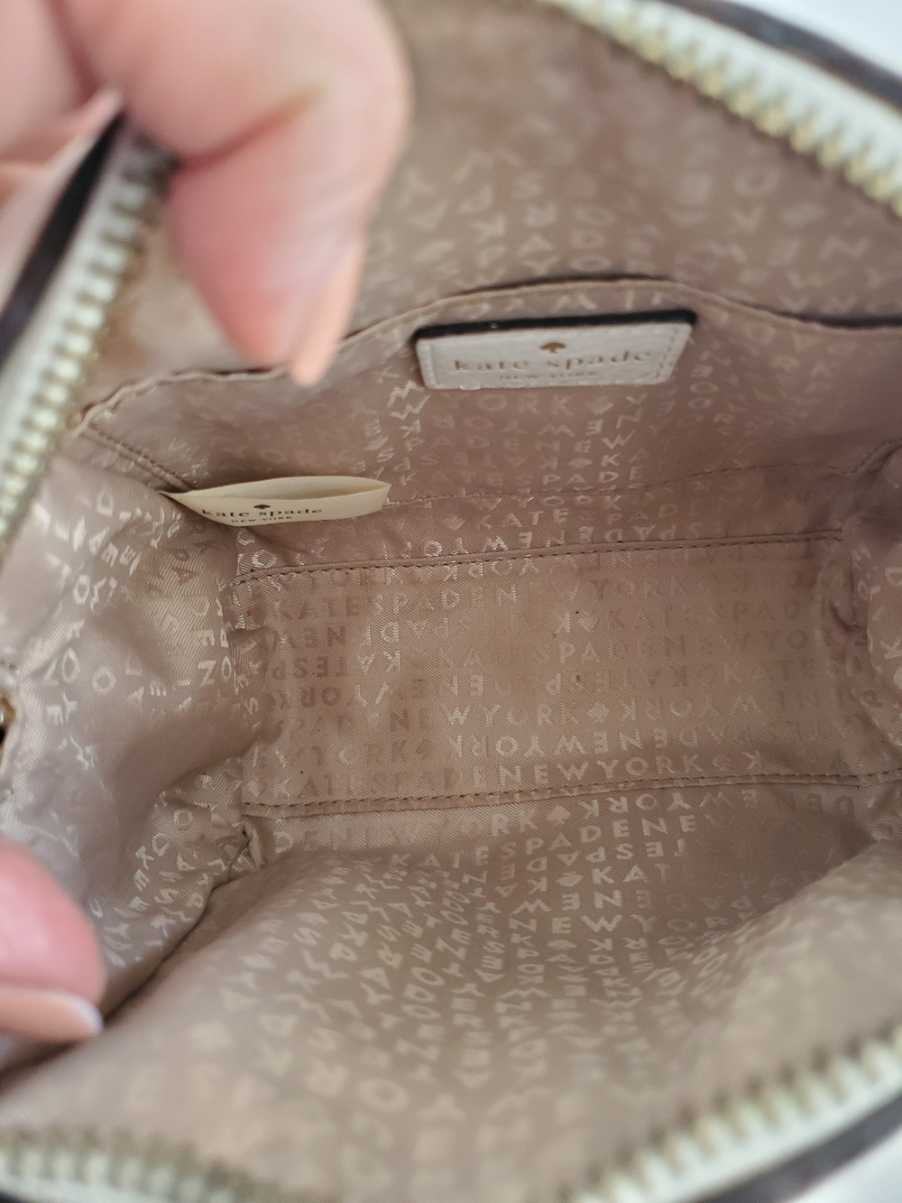 Kate Spade White Perforated Leather Crossbody Bag - Picture 6 of 7